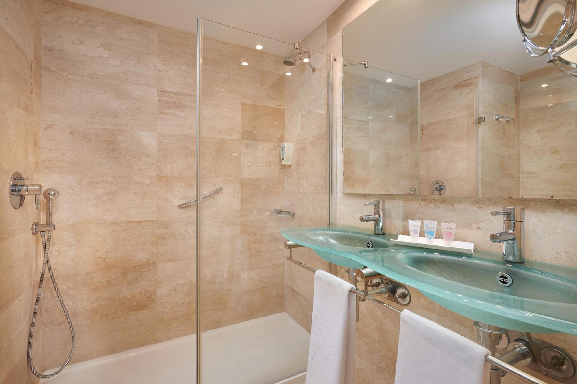 Grupotel Playa Camp De Mar - Adults Only ภายนอก รูปภาพ