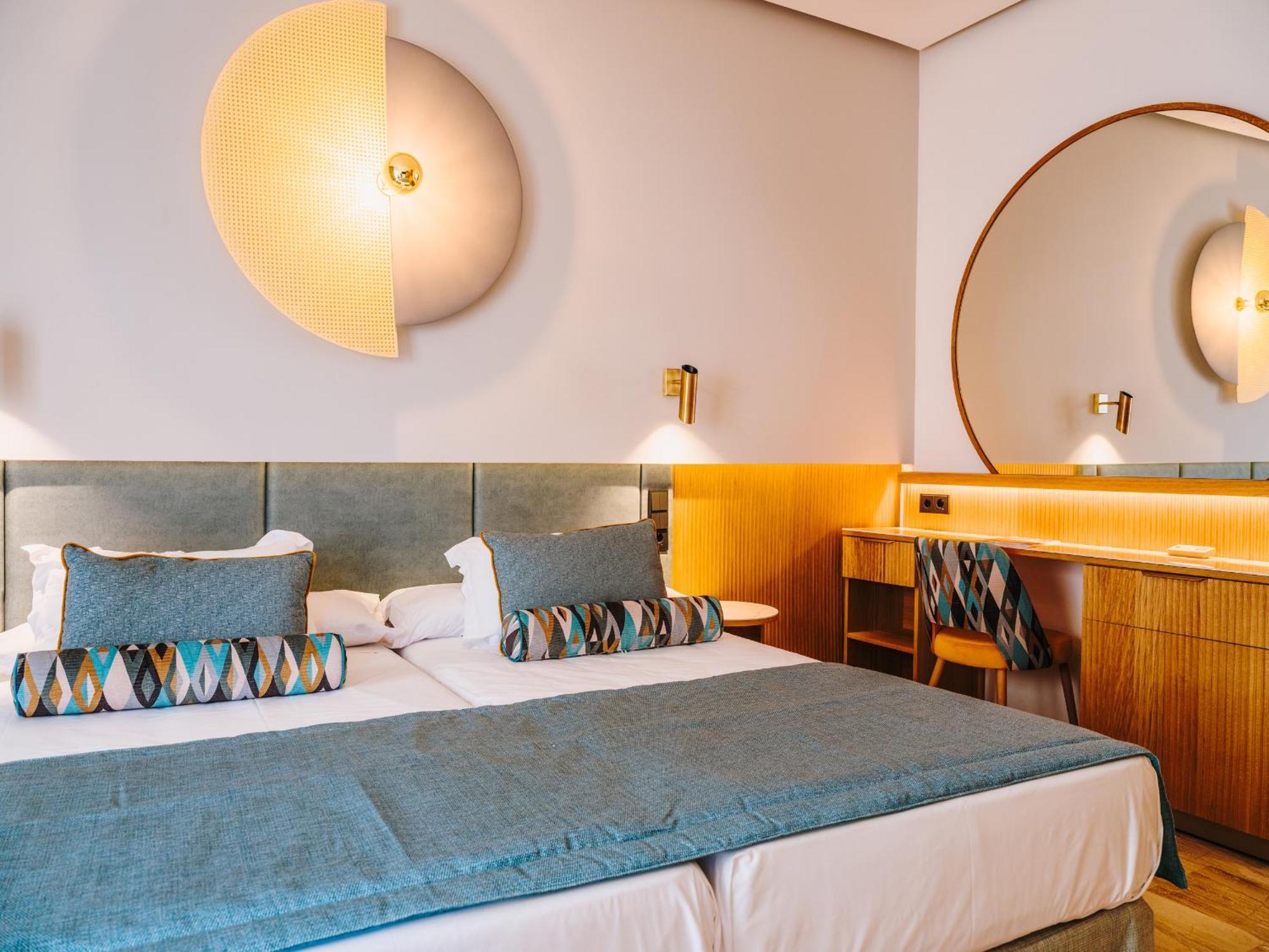 Grupotel Playa Camp De Mar - Adults Only ภายนอก รูปภาพ